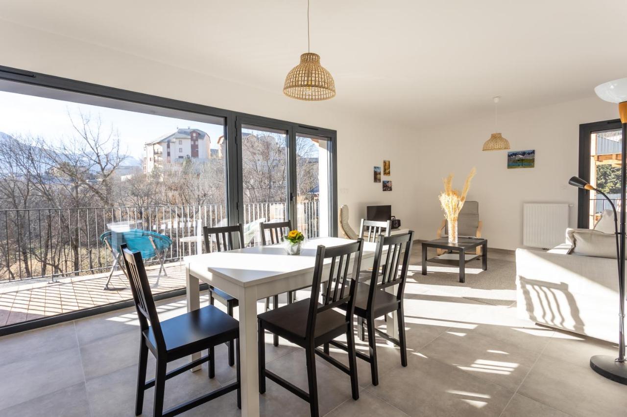 Au Calme Des Sommets - Vue Montagne Apartman Embrun Kültér fotó